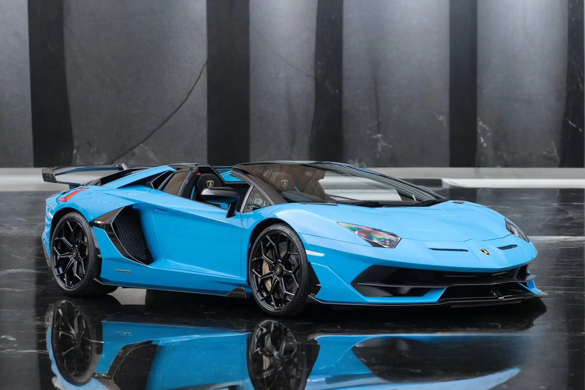 For rent In Ibiza: LAMBORGHINI AVENTADOR SVJ ROADSTER